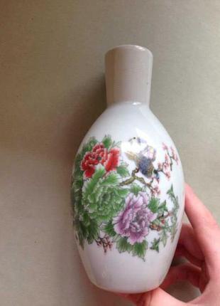 Китайська ваза з квітами1 фото