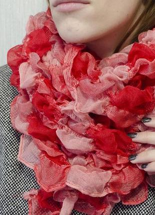 Кораловий шарф