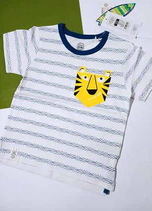 Розкішна футболка