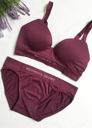 Комплект жіночої білизни victoria's secret.3 фото