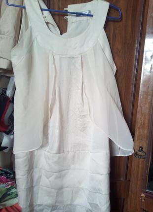 Нарядное платье атлас с фатином1 фото