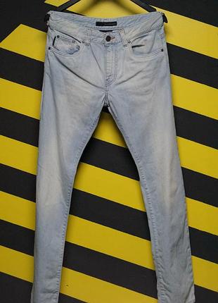 Джинсы слимы