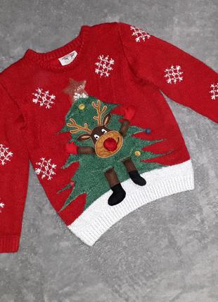 Новогодний свитер с оленем красный