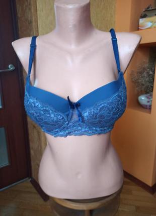 Бюстгальтер