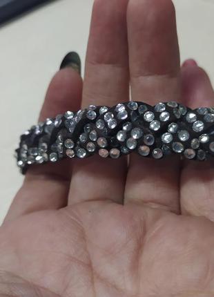 Браслет кристаллы на замше