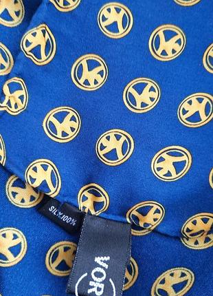 Небольшой шёлковый платок