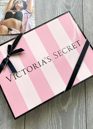 Подарочный набор комплект белья 34b-s victoria's secret в коробке2 фото