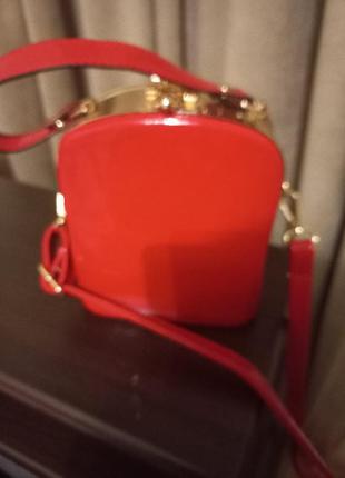 Супер сумочка червоного кольору2 фото