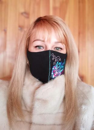 Маска з вишивкою 7