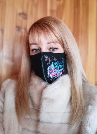 Маска з вишивкою 8