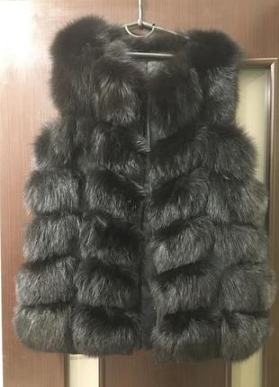 Меховая жилетка