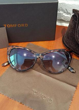 Солнцезащитные очки tom ford2 фото