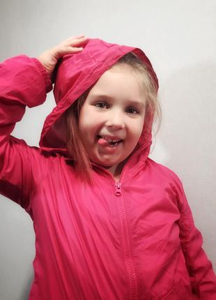 Водовідштовхувальна рожева курточка на флісі на дівчинку 8-12 років