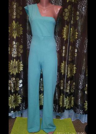 Стильный комбинезон на одно плечё цвет пыльной мяты