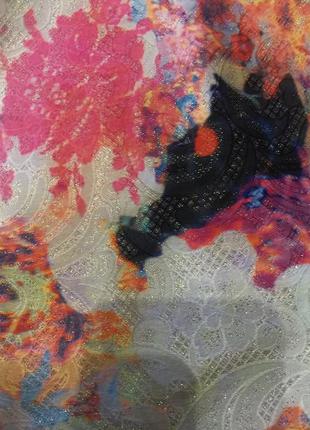 Шикарне яскраве плаття 3