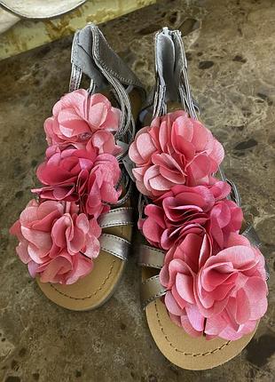 Босоніжки босоніжки