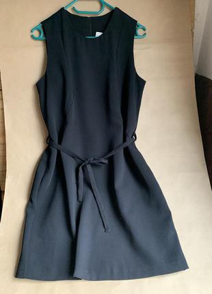 Маленька чорна сукня 2