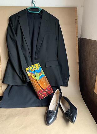 Маленька чорна сукня 5