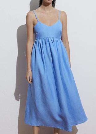 Довга лляна сукня на бретелях