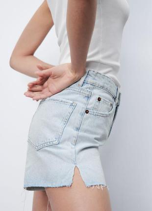 Прямые джинсовые шорты удлиненные из денима высокая талия  с разрезами по бокам от zara3 фото