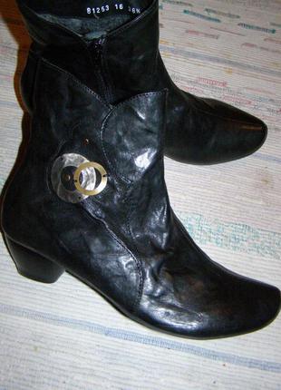 Рр 38 - 25 см нові ексклюзив стильні підлозі чоботи від think