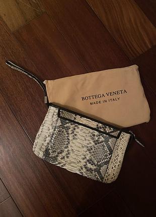 Bottega veneta питоновый клатч оригінал