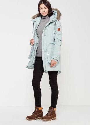 Пуховик reebok classic.