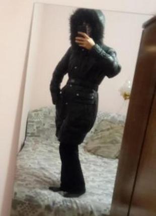 Красивая чёрная куртка пальто m