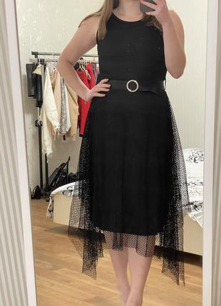 Вечірня цікава сукня