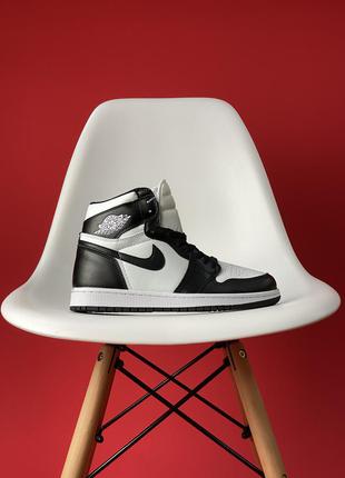 Кроссовки nike air jordan 1 black white.