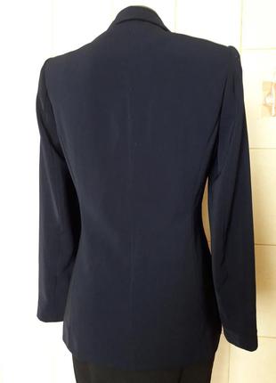 Классический базовый,офисный,удлиненный темно-синий трикотажный пиджак amaranto3 фото