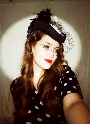 Винтажная шляпа с вуалью