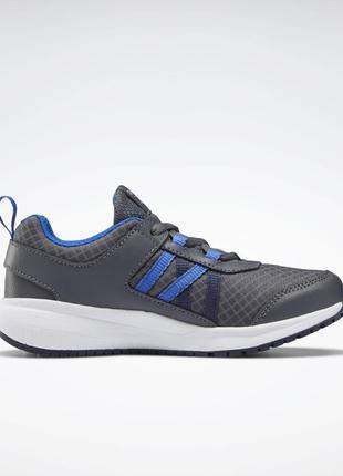 Кроссовки reebok road supreme. кожа. размер 39.0. оригинал из сша.