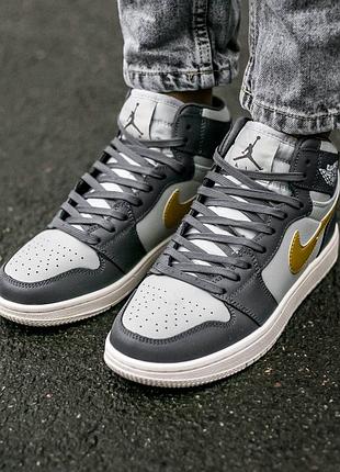 Кроссовки nike air jordan retro 1