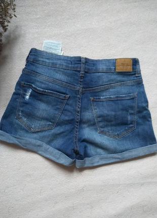 Рваные джинсовые шорты7 фото