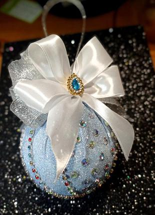 Новогодние игрушки