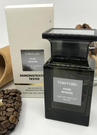 Парфюмированная вода tom ford oud wood