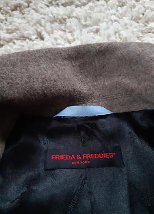 Шикарное классическое шерстяное пальто цвета капучино, frieda&freddies , p. 3810 фото
