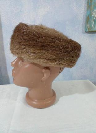 Вінтажна шапочка таблетка з нутрії