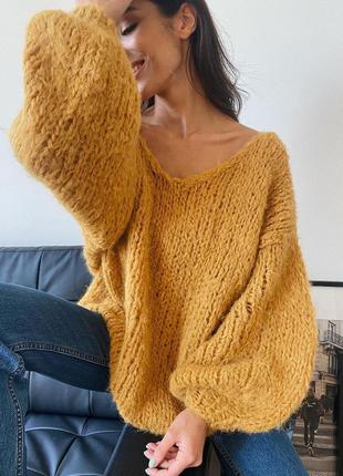 Объемный теплый свитер оверсайз из шерсти альпака