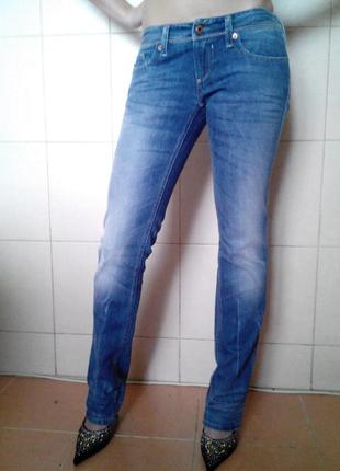 Оригинальные джинсы diesel,мод.lowky,original l 32,р-ра 25(s),с низкой талией