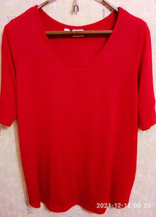 Брендовая качественный тоненькая вискозная футболка на 48-52 р.р. body flirt от bonprix