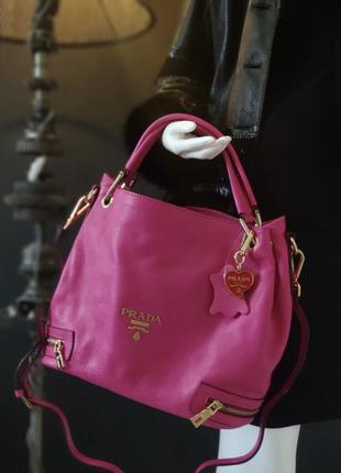 Prada. велика сумка з натуральної шкіри