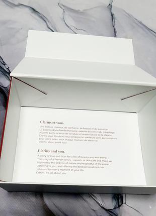 Оригінальна подарункова коробка оригінал clarins подарункова оригінал упаковка коробочка3 фото