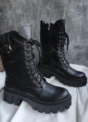 Жіночі зимові чорні черевики на хутрі