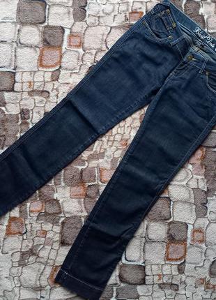 Джинсы с низкой посадкой