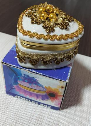 Шкатулка для прикрас