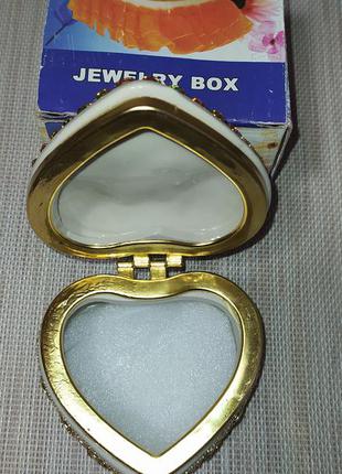 Шкатулка для прикрас