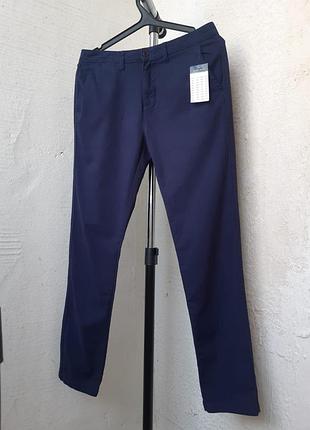 Сині штани чінос