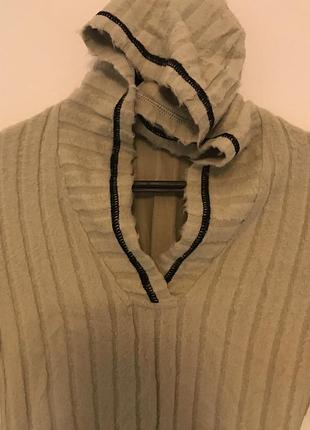 Свитер с капюшоном2 фото